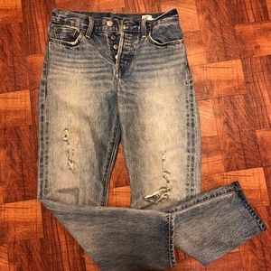 Levi's Wedgie High-Rise Straight Jeans